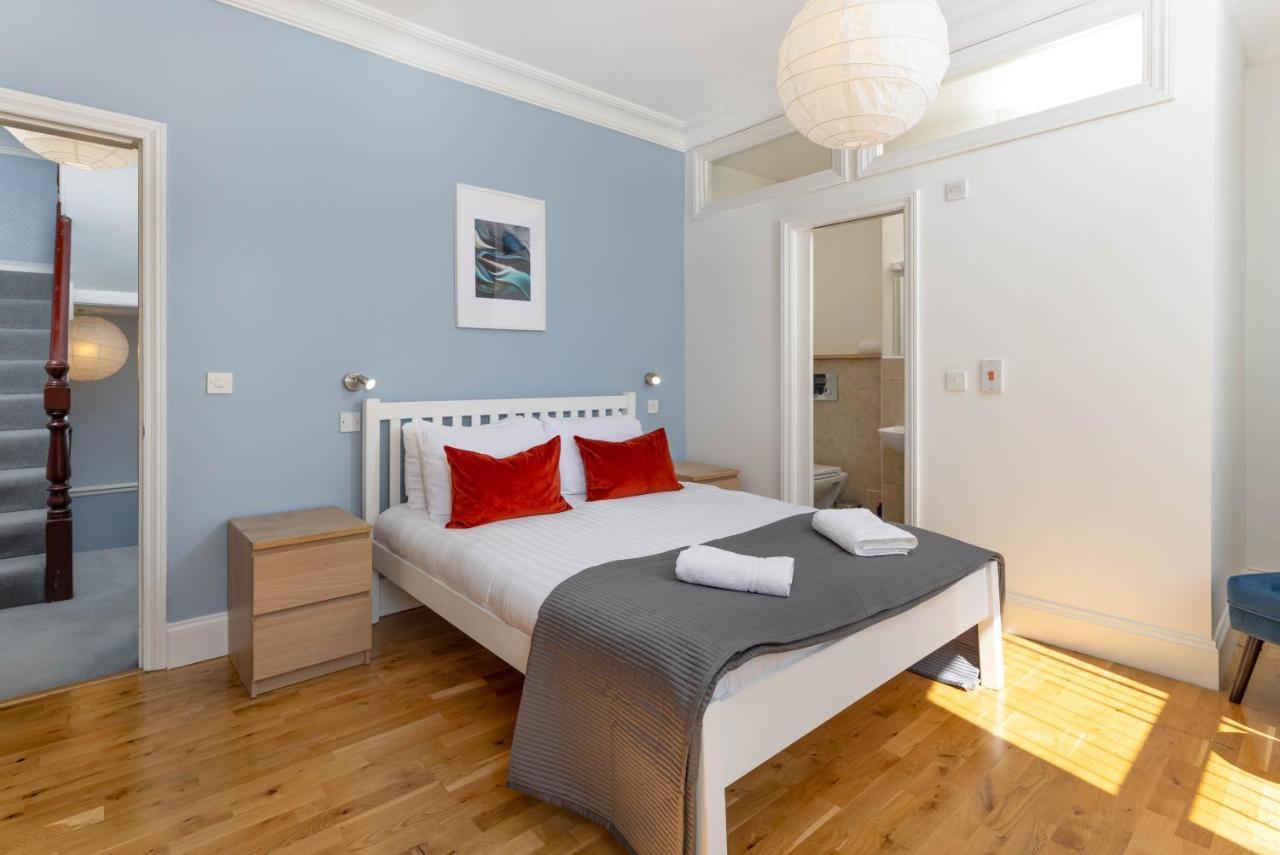 Air Host & Stay - Rockfield House - Sleeps 8 Liverpool Exterior photo