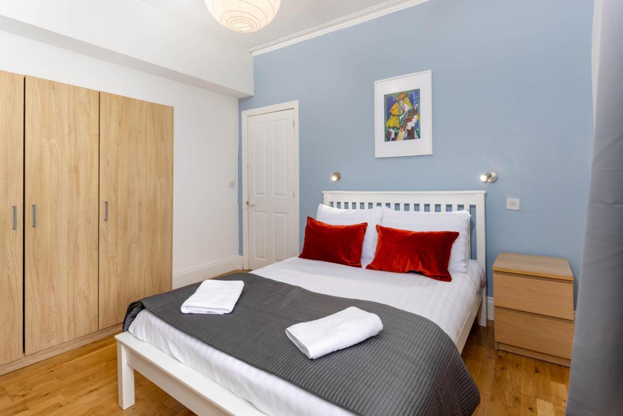 Air Host & Stay - Rockfield House - Sleeps 8 Liverpool Exterior photo